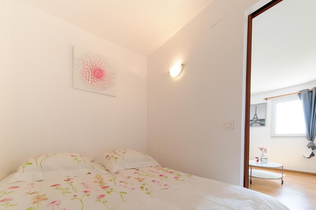 Le Marnois-gare Appartement *